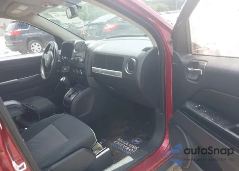 2015 Jeep Compass Sport из США, поврежденный, VIN 1C4NJDBB9FD292337